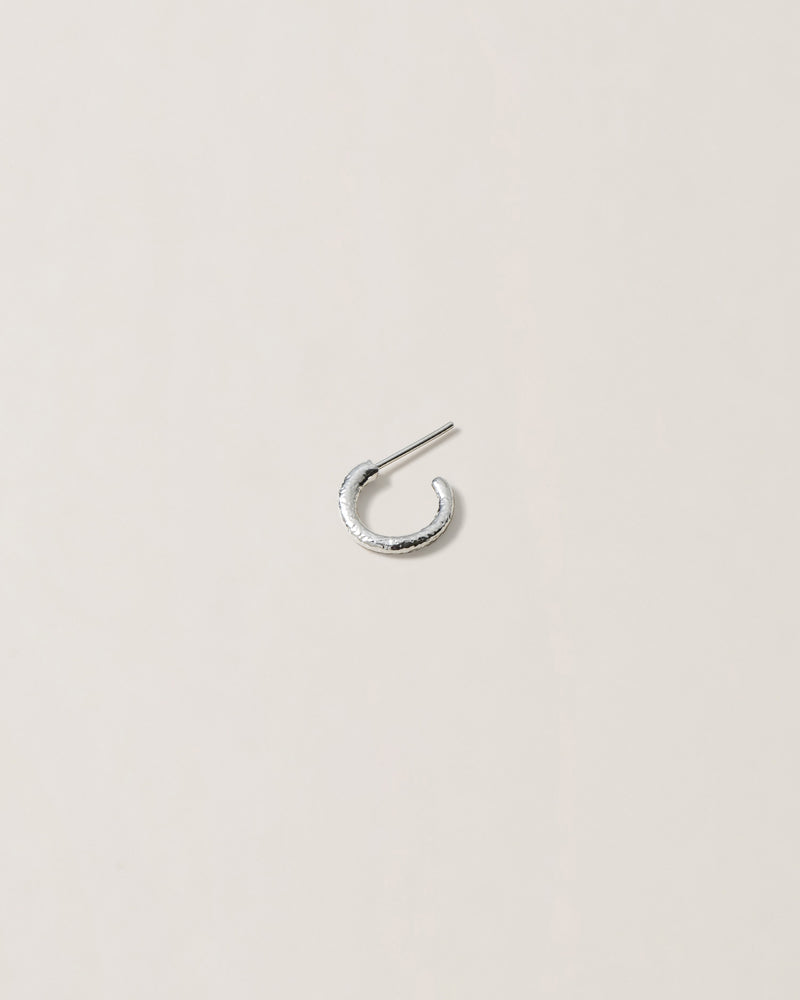 GAIA TEXTURED HOOP LIGHT PIERCED EARRING Ⅰ - PURE SILVER 999